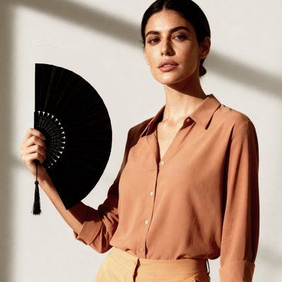 Abanico de bambú y poliéster negro Ne