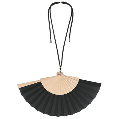 Abanico de madera y poliéster con cordón ajustable