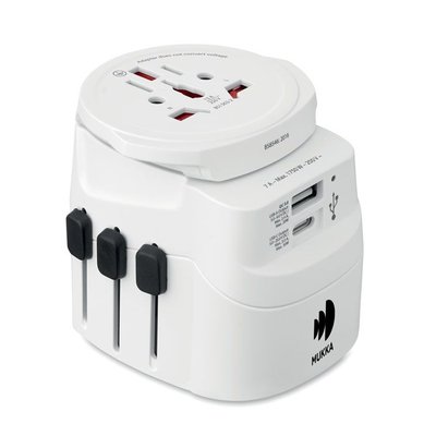 Adaptador universal con USB conexión a tierra y 3 polos