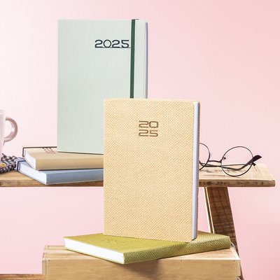 Agenda A5 Diaria Eco 8 Idiomas