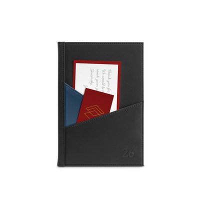Agenda día A5 en PU con bolsillos exteriores