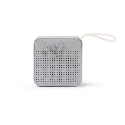 Altavoz inalámbrico de materiales reciclados