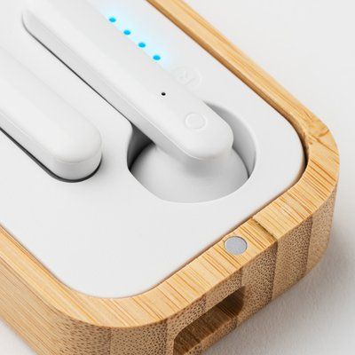 Auriculares inalámbricos con estuche de bambú