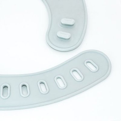 Babero ajustable de silicona con recogemigas