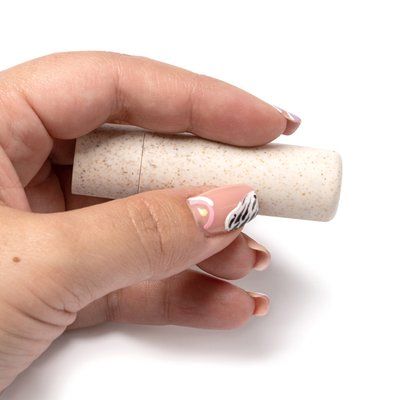 Bálsamo labial en estuche de fibra de trigo