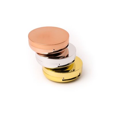 Bálsamo labial SPF15 en estuche cromado