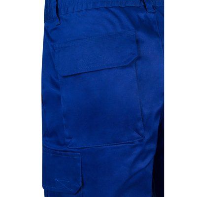 Bermudas multibolsillos de sarga