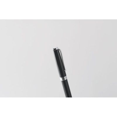 Bolígrafo de acero inoxidable en caja