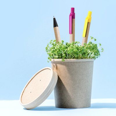 Bolígrafo de cartón reciclado con accesorios de color