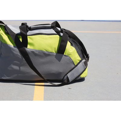 Bolsa deportiva con correa y asas