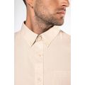 Camisa de algodón con bolsillo y cuello con botones