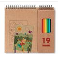 Caja con cuaderno para colorear y 8 lápices de colores