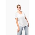 Camiseta de chica con cuello de pico