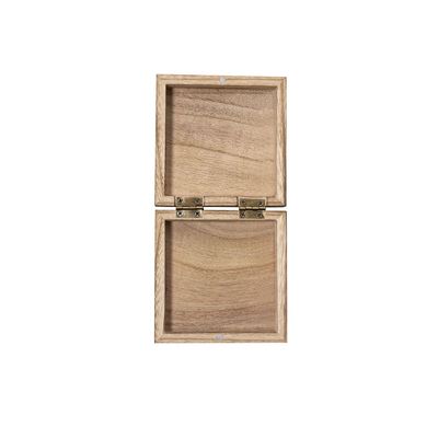 Caja de madera con cierre magnético