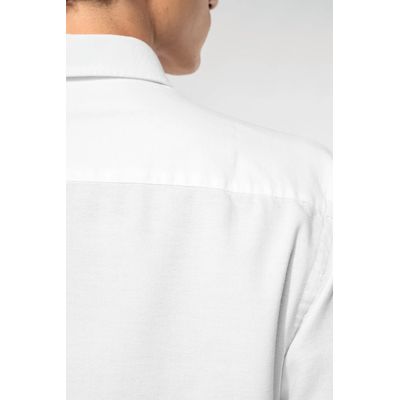 Camisa clásica de estilo profesional