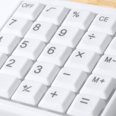 Calculadora de 8 dígitos en ABS reciclado y bambú