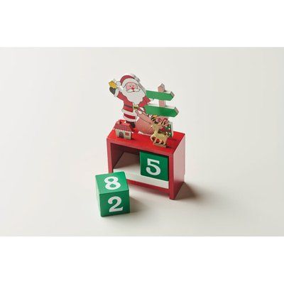 Calendario navideño de madera