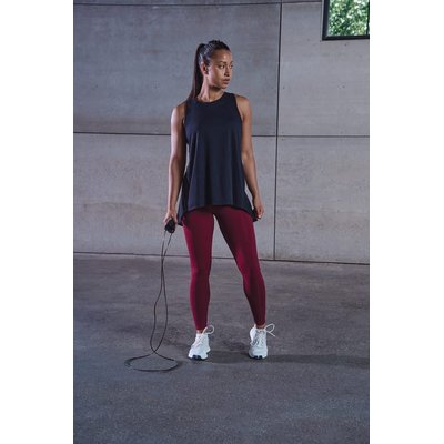 Camiseta con espalda abierta
