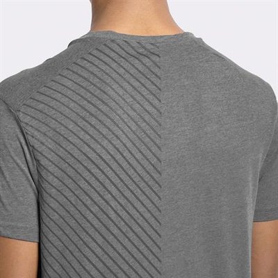 Camiseta con Estampado Lateral de Líneas