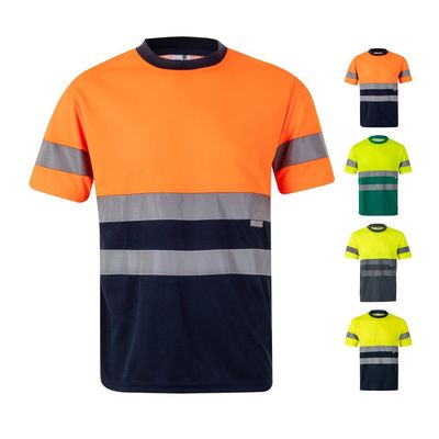 Camiseta técnica con bandas reflectantes