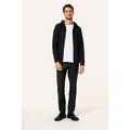 Chaqueta con cremallera y capucha