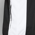 Chaqueta deportiva con bolsillos