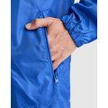 Chubasquero impermeable con capucha extraíble