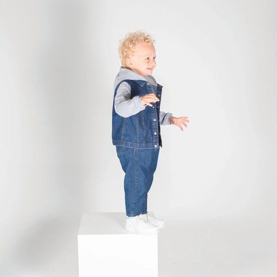 Chaqueta vaquera de niños con capucha