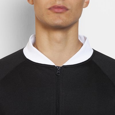 Chaqueta deportiva con bolsillos