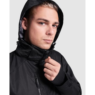 Chaqueta impermeable con capucha y bolsillos