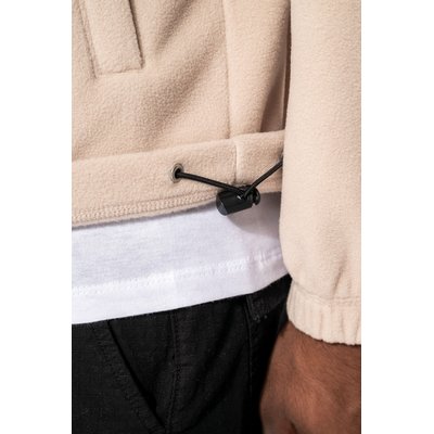 Chaqueta polar ajustable con cordón elástico