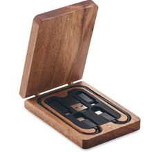 Conjunto de cables en caja de madera Madera