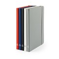 Cuaderno A5 con páginas rayadas y cierre elástico