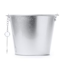 Cubo metálico con abridor Plata