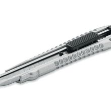 Cúter de Aluminio 13 Hojas Plata