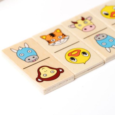 Dominó de madera infantil
