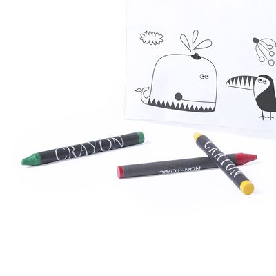 Estuche blanco para colorear incluye 5 ceras