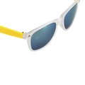 Gafas de sol con patillas de color y protección UV400