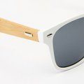 Gafas de sol con varillas de bambú