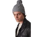 Gorro de punto y pompom