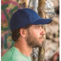 Gorra cerrada con tira interior elástica