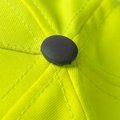 Gorra de poliéster con detalles reflectantes