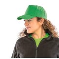 Gorra con visera curva