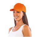 Gorra con visera precurva