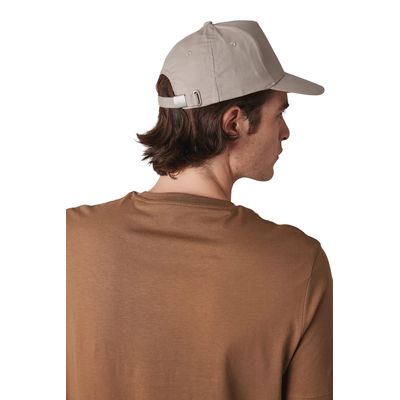 Gorra sarga visera precurvada