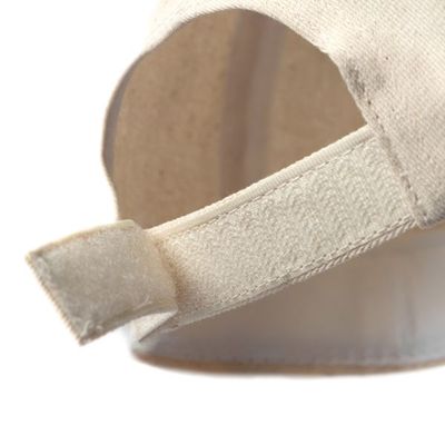 Gorra de algodón con cierre ajustable