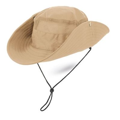 Gorro con botones y cinta ajustable