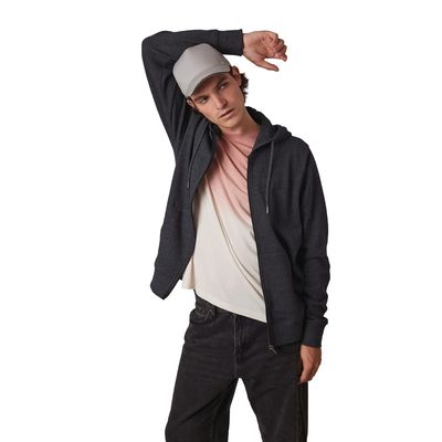 Gorra con banda de transpiración