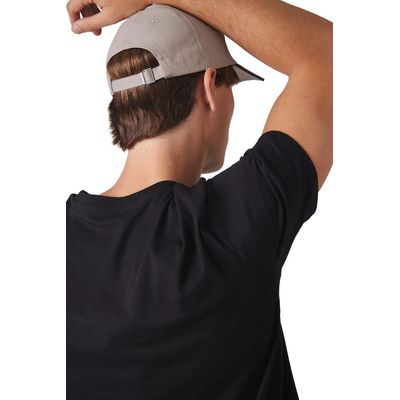 Gorra con Correa de ajuste