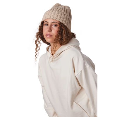 Gorro de punto canalé con dobladillo